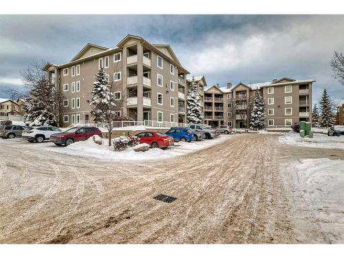 5208-604 8 Street Sw, Airdrie, AB - Outdoor With Balcony With Facade