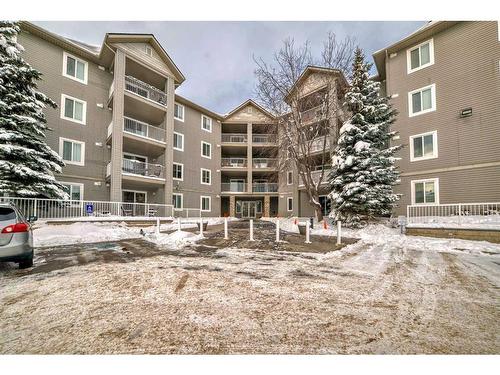 5208-604 8 Street Sw, Airdrie, AB - Outdoor With Balcony