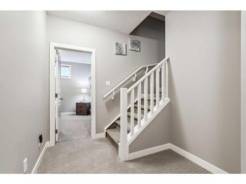 3441 Kerry Park Road Sw, Calgary, AB - Indoor Photo Showing Other Room