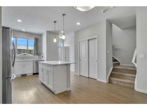 212 Cornergate Row Ne, Calgary, AB - Indoor Photo Showing Kitchen With Upgraded Kitchen