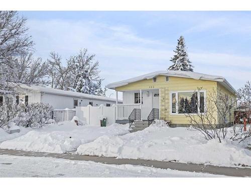 102 Brentwood Drive, Strathmore, AB - Outdoor