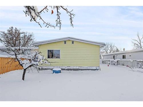 102 Brentwood Drive, Strathmore, AB - Outdoor