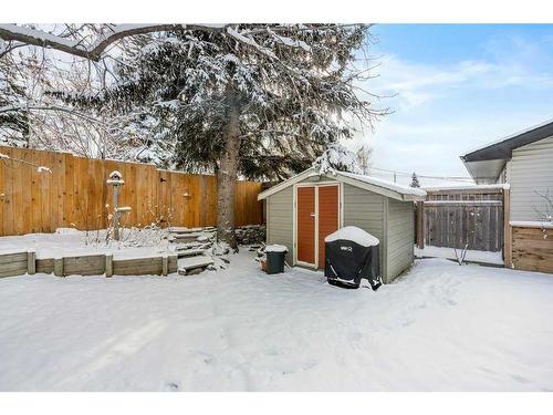 4028 Chatham Place Nw, Calgary, AB - Outdoor