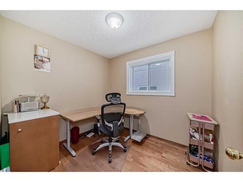 100 Arbour Ridge Circle Nw, Calgary, AB - Indoor Photo Showing Office