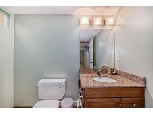 100 Arbour Ridge Circle Nw, Calgary, AB - Indoor Photo Showing Bathroom