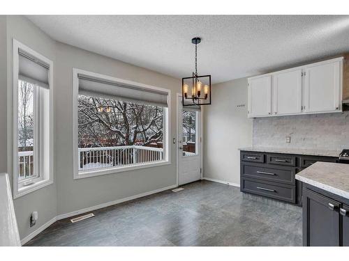 12 Riverwood Crescent Se, Calgary, AB - Indoor