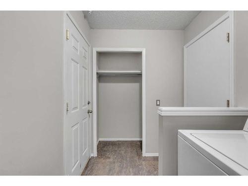 12 Riverwood Crescent Se, Calgary, AB - Indoor Photo Showing Laundry Room