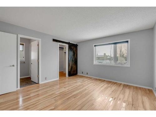 12 Riverwood Crescent Se, Calgary, AB - Indoor Photo Showing Other Room