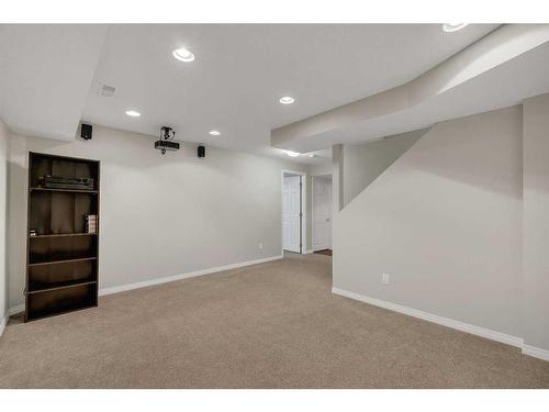 12 Riverwood Crescent Se, Calgary, AB - Indoor Photo Showing Other Room