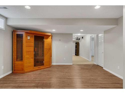 12 Riverwood Crescent Se, Calgary, AB - Indoor Photo Showing Other Room