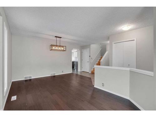 12 Riverwood Crescent Se, Calgary, AB - Indoor Photo Showing Other Room