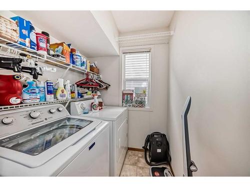 267 Valley Brook Circle Nw, Calgary, AB - Indoor Photo Showing Laundry Room