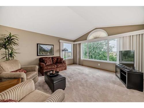 267 Valley Brook Circle Nw, Calgary, AB - Indoor Photo Showing Living Room