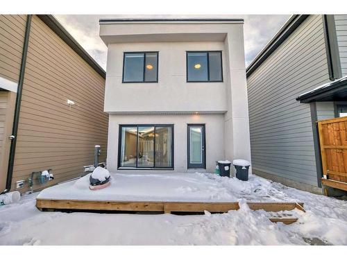 44 Treeline Manor Sw, Calgary, AB - Outdoor With Exterior