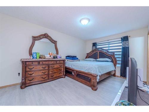 7828 Martha'S Haven Park Ne, Calgary, AB - Indoor Photo Showing Bedroom