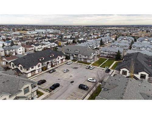 105-31 Everridge Square Sw, Calgary, AB - Outdoor With View