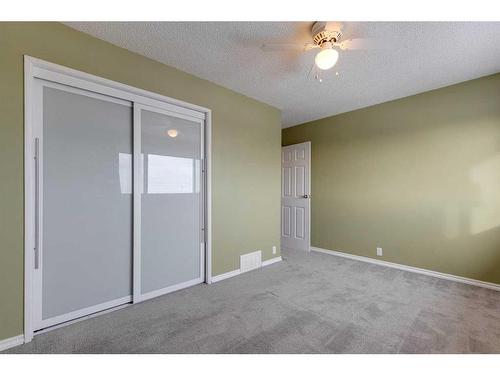 96-1055 72 Avenue Nw, Calgary, AB - Indoor Photo Showing Other Room