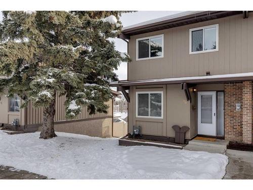 96-1055 72 Avenue Nw, Calgary, AB - Outdoor