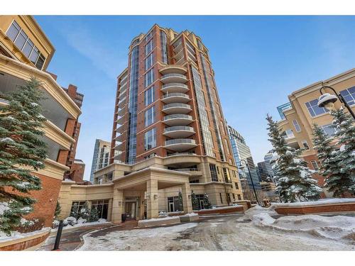 802-600 Princeton Way Sw, Calgary, AB - Outdoor With Facade