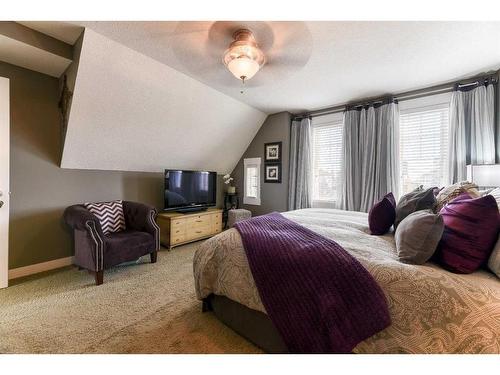 129 Rainbow Falls Boulevard, Chestermere, AB - Indoor Photo Showing Bedroom