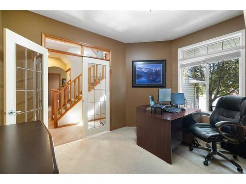 115 Chapala Drive Se, Calgary, AB - Indoor Photo Showing Office