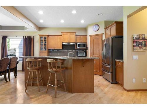 115 Chapala Drive Se, Calgary, AB - Indoor Photo Showing Kitchen