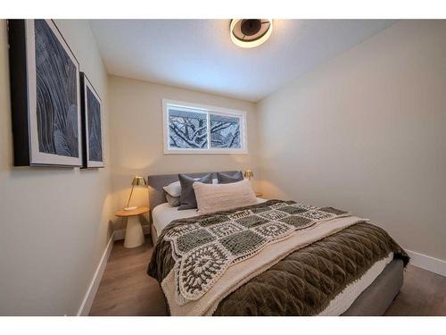 2111 Vista Crescent Ne, Calgary, AB - Indoor Photo Showing Bedroom