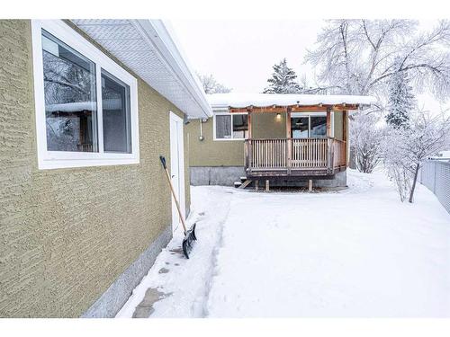 2111 Vista Crescent Ne, Calgary, AB - Outdoor With Deck Patio Veranda