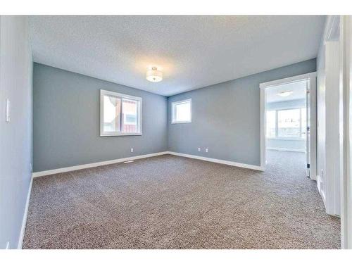 27 Versant View Sw, Calgary, AB - Indoor Photo Showing Other Room