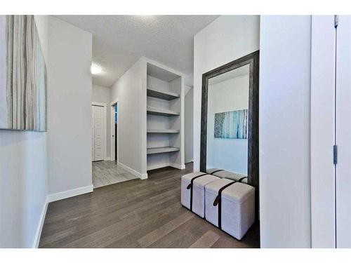 27 Versant View Sw, Calgary, AB - Indoor Photo Showing Other Room