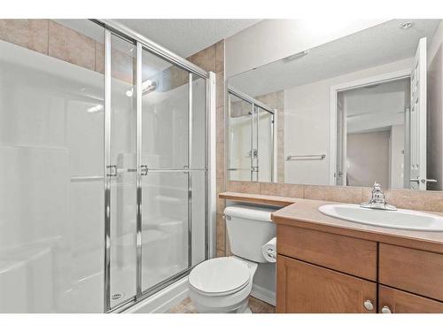 3103-92 Crystal Shores Road, Okotoks, AB - Indoor Photo Showing Bathroom