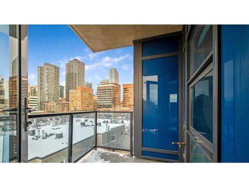 610-303 13 Avenue Sw, Calgary, AB - Outdoor With Exterior