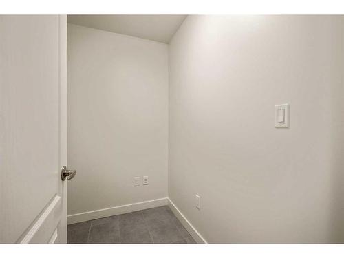 610-303 13 Avenue Sw, Calgary, AB - Indoor Photo Showing Other Room