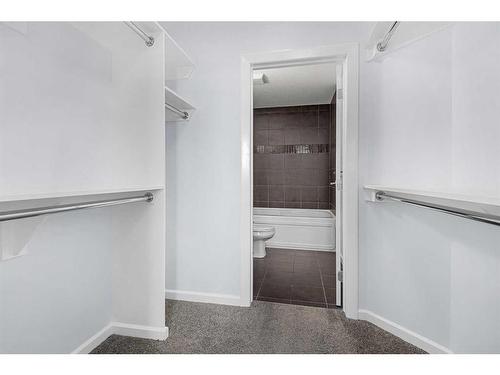 1810-210 15 Avenue Se, Calgary, AB - Indoor With Storage