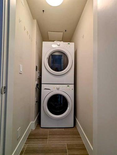 509-560 6 Avenue Se, Calgary, AB - Indoor Photo Showing Laundry Room