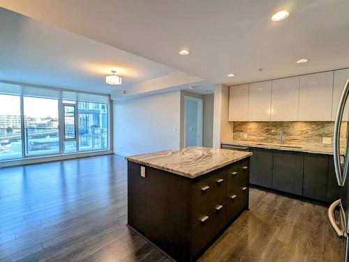 509-560 6 Avenue Se, Calgary, AB - Indoor Photo Showing Kitchen With Upgraded Kitchen