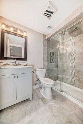 118 Cityscape Terrace Ne, Calgary, AB - Indoor Photo Showing Bathroom