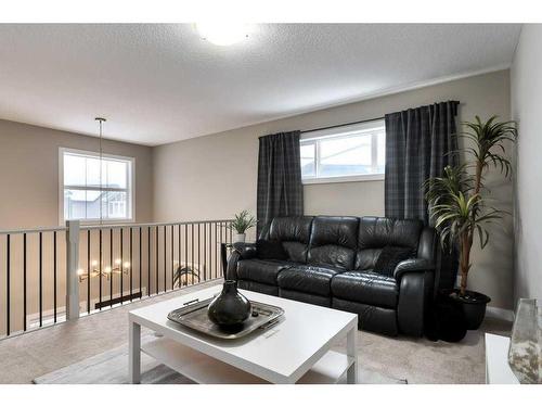 133 Marina Key, Chestermere, AB - Indoor Photo Showing Living Room