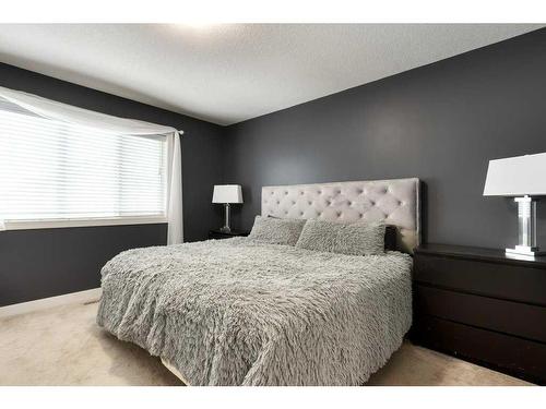 133 Marina Key, Chestermere, AB - Indoor Photo Showing Bedroom