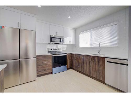 628 Maryvale Way Ne, Calgary, AB - Indoor Photo Showing Kitchen