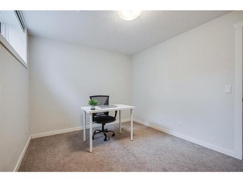 343 Cranbrook Square Se, Calgary, AB - Indoor Photo Showing Office