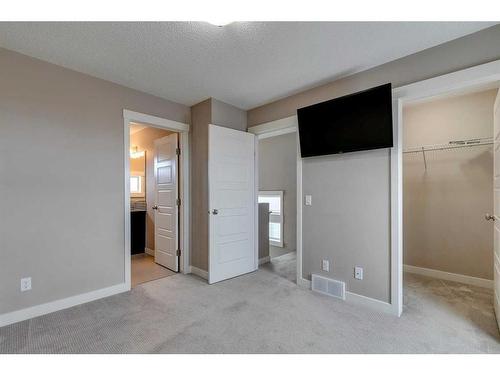 426 Covecreek Circle Ne, Calgary, AB - Indoor