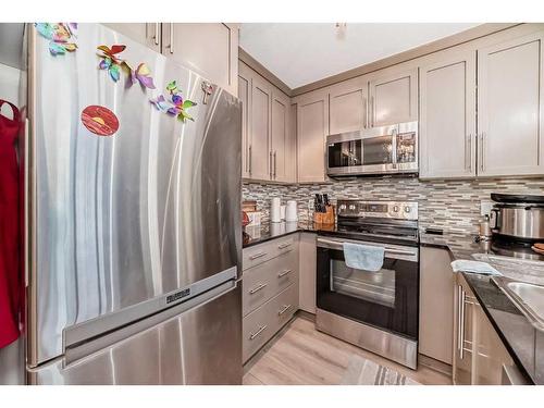 6413-155 Skyview Ranch Way Ne, Calgary, AB - Indoor Photo Showing Kitchen With Upgraded Kitchen