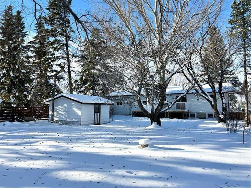 810 7 Avenue Ne, Three Hills, AB - Outdoor