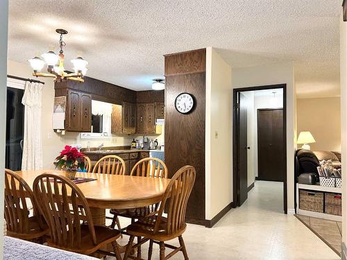 810 7 Avenue Ne, Three Hills, AB - Indoor Photo Showing Dining Room