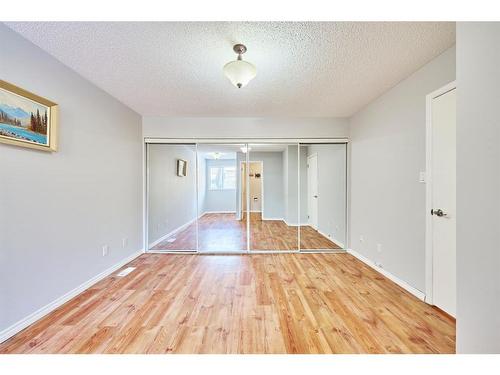 770 Ranchview Circle Nw, Calgary, AB - Indoor Photo Showing Other Room