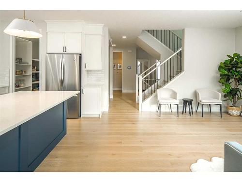 77 Belmont Villas Sw, Calgary, AB - Indoor Photo Showing Kitchen With Stainless Steel Kitchen