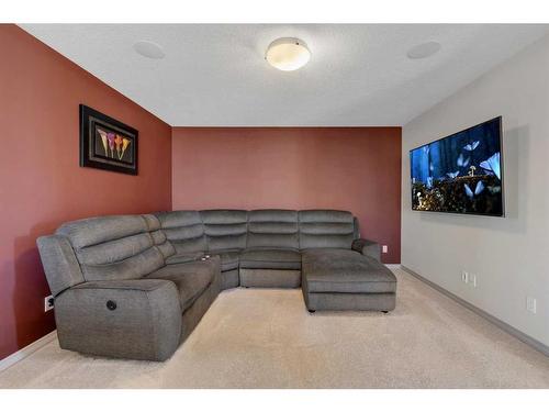 255 Savanna Lane Ne, Calgary, AB - Indoor Photo Showing Living Room