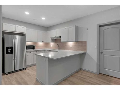 255 Savanna Lane Ne, Calgary, AB - Indoor Photo Showing Kitchen