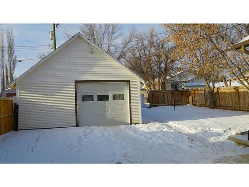 123 1 Street East, Brooks, AB - Outdoor With Exterior